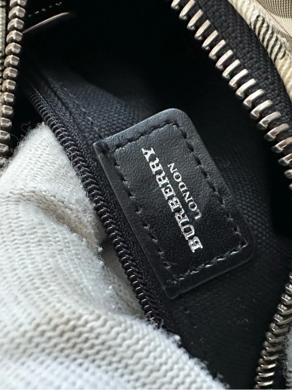 Burberry London Mini Papillon Bag - Picture 12 of 15